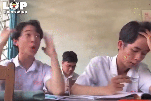 Clip: Ngồi cạnh đứa bạn nghịch ngợm nói không ngừng nghỉ, biểu cảm của nam sinh khiến dân tình cười lăn