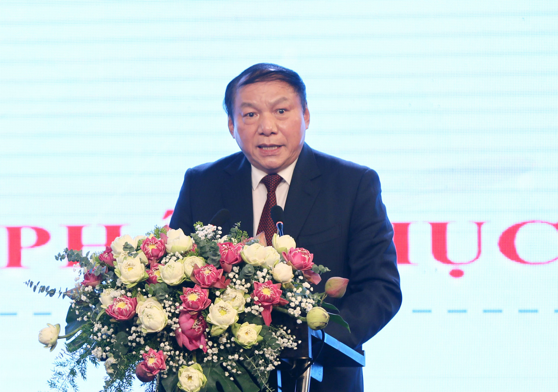 Giải pháp phục hồi và phát triển du lịch phải được xem xét hài hòa với tổng thể chiến lược phát triển kinh tế xã hội - Ảnh 2.