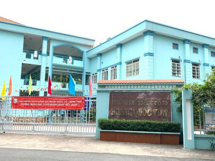 Cô giáo uống thuốc tự tử trước mặt hiệu trưởng bị đề xuất thôi việc