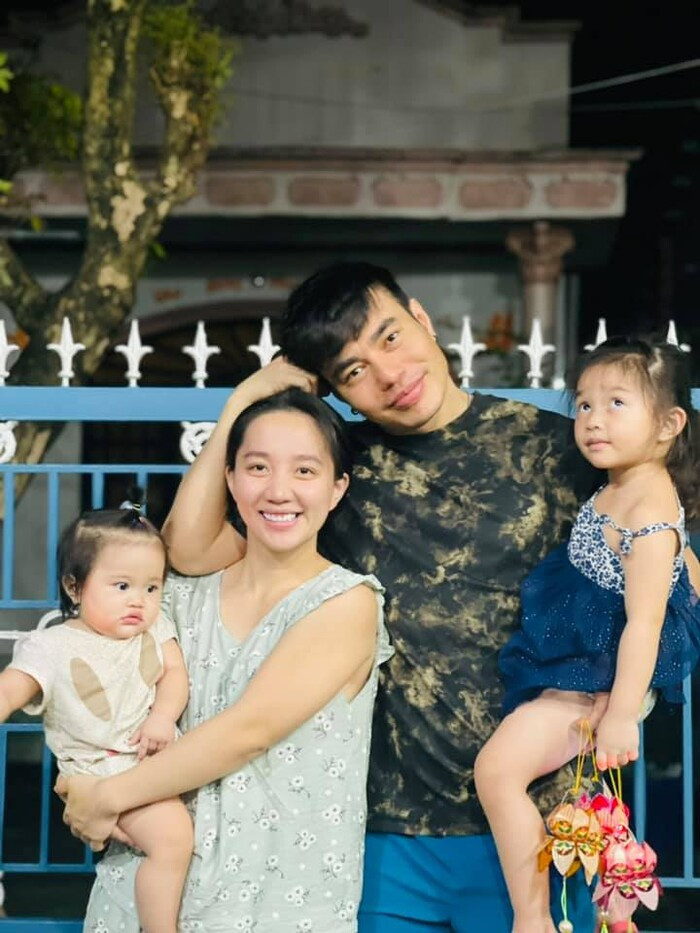 Vợ Lê Dương Bảo Lâm 'ứa nước mắt' khi mang bầu bị chê kém sắc, khó có con trai