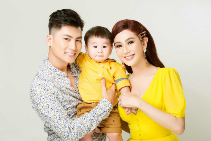 Chồng cũ Lâm Khánh Chi bị fan 'khủng bố', bắt tái hợp với vợ