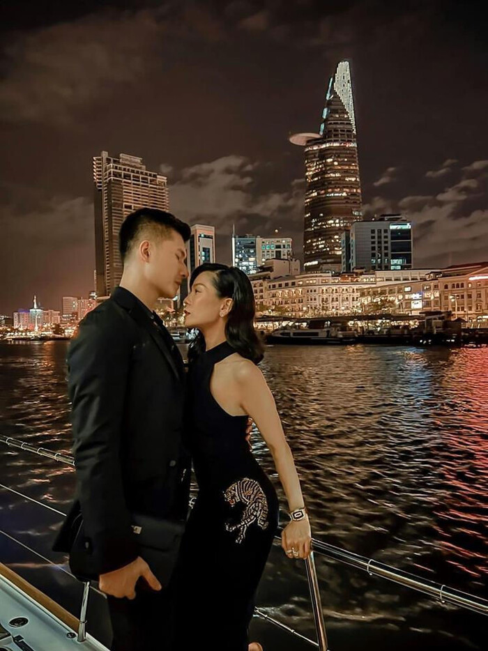 Lỡ 'trượt tay', Lệ Quyên lại tương tác bài đăng của chồng cũ dù đã unfollow?