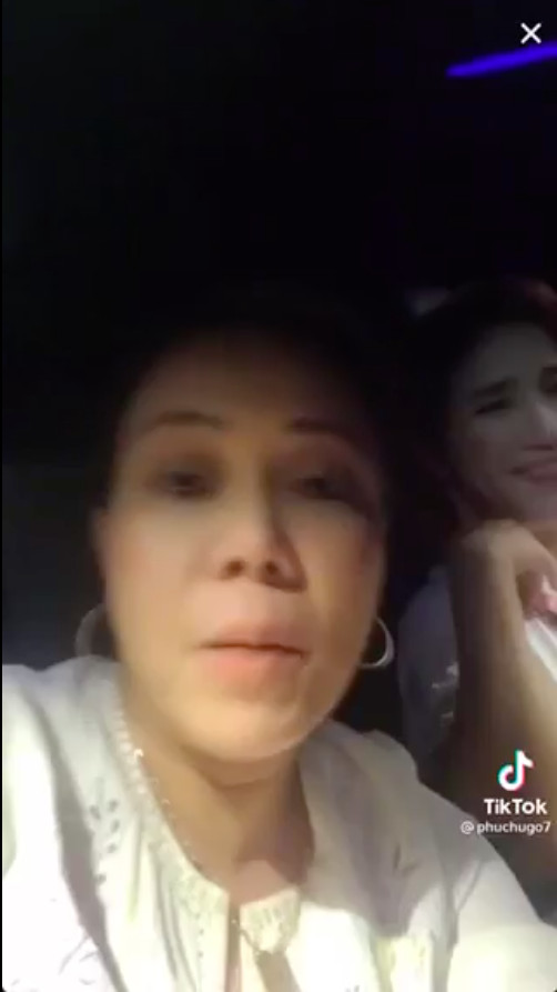 Vận 'sao kê' chưa buông tha, Việt Hương đanh thép đáp trả anti-fan, nể nhất là câu chốt của Cát Tường