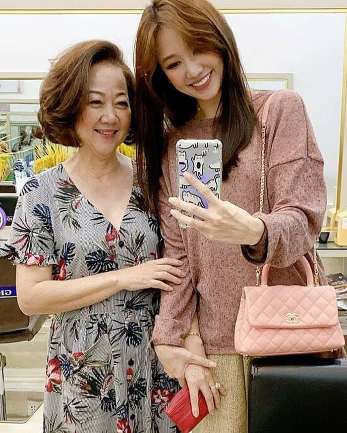 Hari Won kể về cuộc sống làm dâu tại nhà bố mẹ chồng trong 2 năm khiến ai nấy bất ngờ