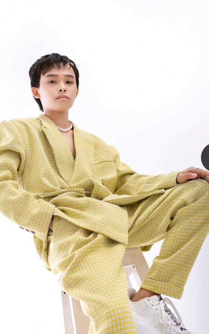 Sân khấu mới nhất của Hồ Văn Cường tại Hà Nội: Giọng hát ngày càng gây tranh cãi