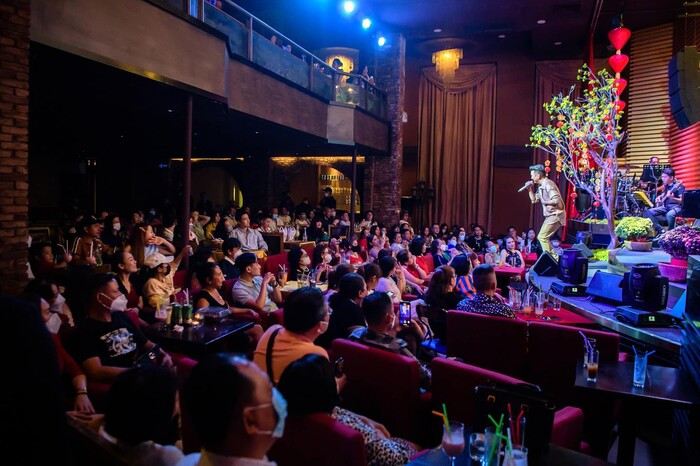 Vì cớ gì nữ CEO Đại Nam 'ghé thăm' đêm nhạc của Đàm Vĩnh Hưng nhưng lại 'quay xe' ra về? Ảnh 1