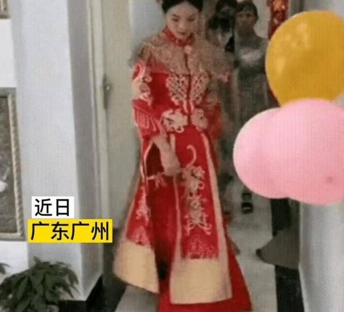 Cô dâu cởi đồ, hủy hôn ngay trong đám cưới vì nhà trai cấm đoán một việc, netizen khen làm đúng lắm