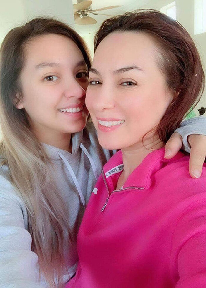 Con gái Phi Nhung bức xúc khi ai đó cố tình 'làm bẩn' Facebook của cô và gia đình
