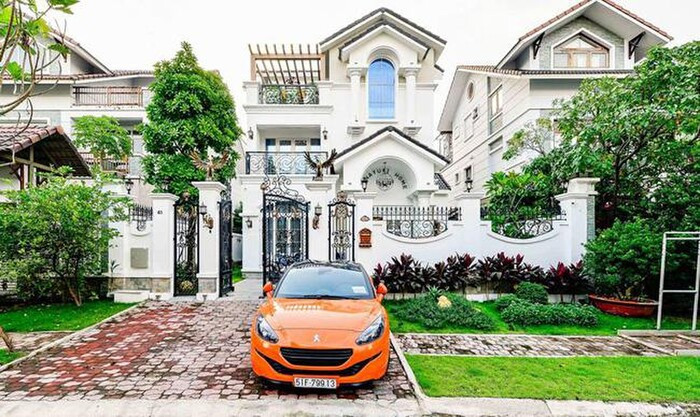 Nữ đại gia quận 7 đòi bán gấp căn nhà 22 tỷ đang ở bởi một 'sự cố' đáng sợ