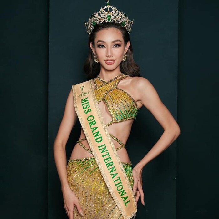 Hoa hậu Thùy Tiên nói gì khi bị chê bai ngoại hình lúc mới đăng quang?