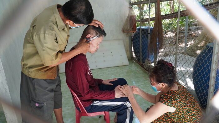 Người đàn ông bị xích suốt 30 năm: Từng là nỗi ám ảnh của nhiều người