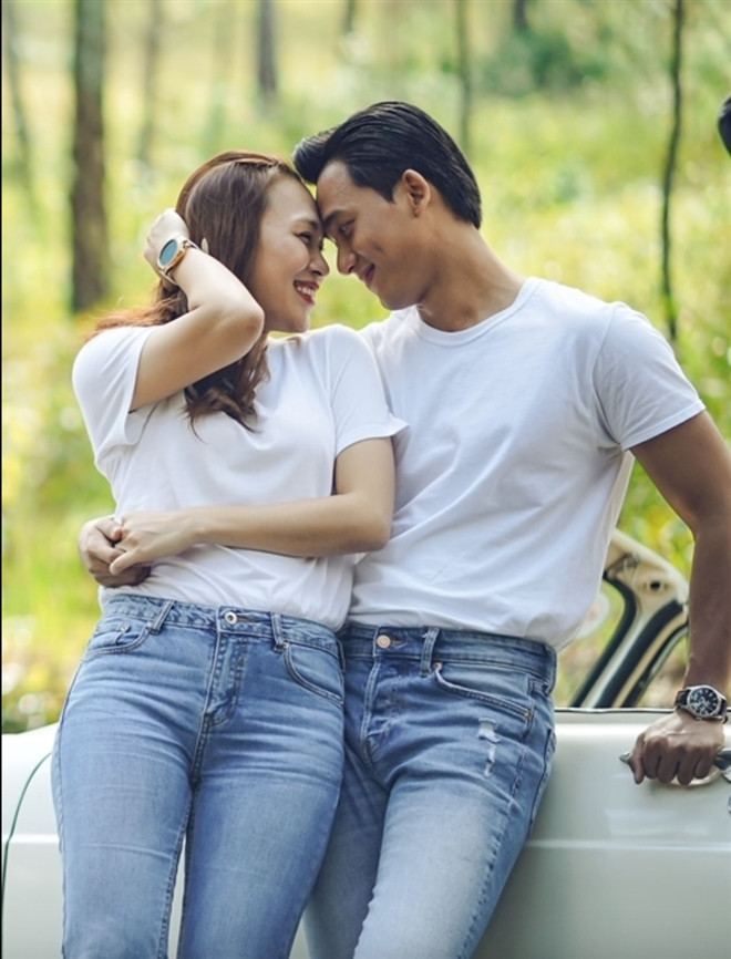 Fans bất ngờ đào lại clip Mai Tài Phến chăm sóc Mỹ Tâm: Ân cần quan tâm, không ngại chốn đông người