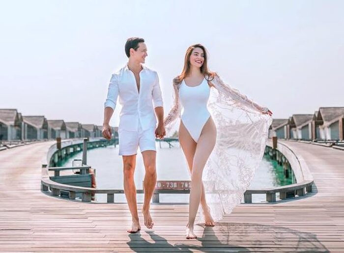 Điều Kim Lý luôn làm với Hà Hồ khi 'lên giường', netizen hết lời khen ngợi vì quá tâm lý!