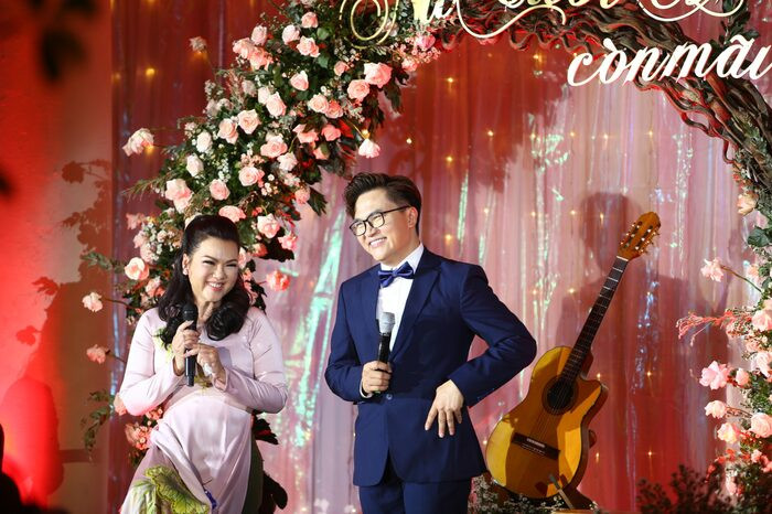 Việt Hương tiết lộ làm một việc liên quan đến Phi Nhung trong ngày vui của vợ cố NS Chí Tài