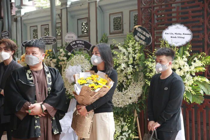 Văn Mai Hương gửi lời tiễn biệt đạo diễn Vũ Ngọc Phượng: 'Bọn em sẽ thay anh chăm sóc Isaac'