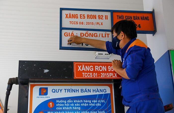 Giá xăng có thể áp sát mốc 40.000 đồng/lít trong những tháng tới