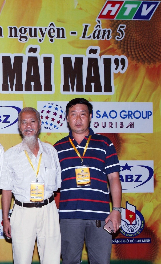 dv-dong-vai-bac-ho-3-1648092761.jpg