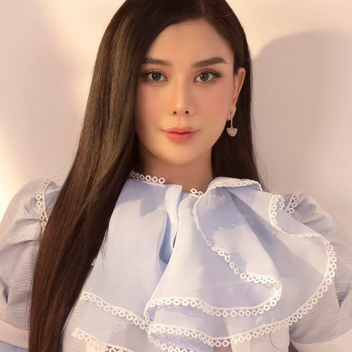 Hậu ồn ào với chồng cũ, Lâm Khánh Chi ẩn ý: 'Hãy biết buông bỏ những thứ không thuộc về mình'