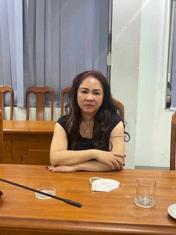 Bà Nguyễn Phương Hằng bị bắt tạm giam, ekip hỗ trợ livestream liệu có bị điều tra?