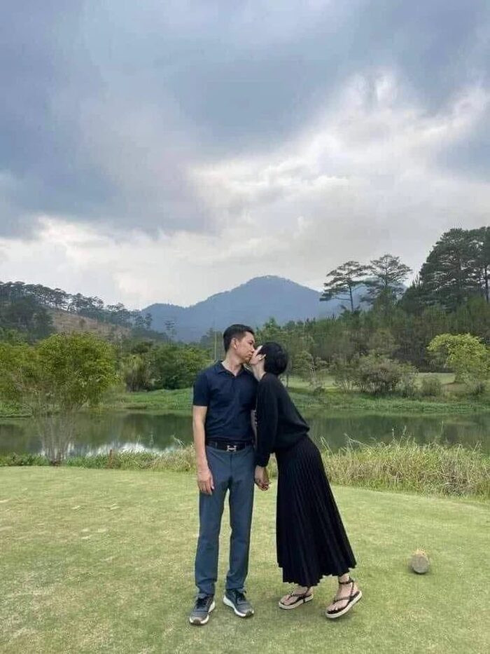 'Em họ tin đồn' Hiền Hồ tiết lộ drama 'anh em nương tựa' được dàn dựng bởi ê-kíp của nữ ca sĩ