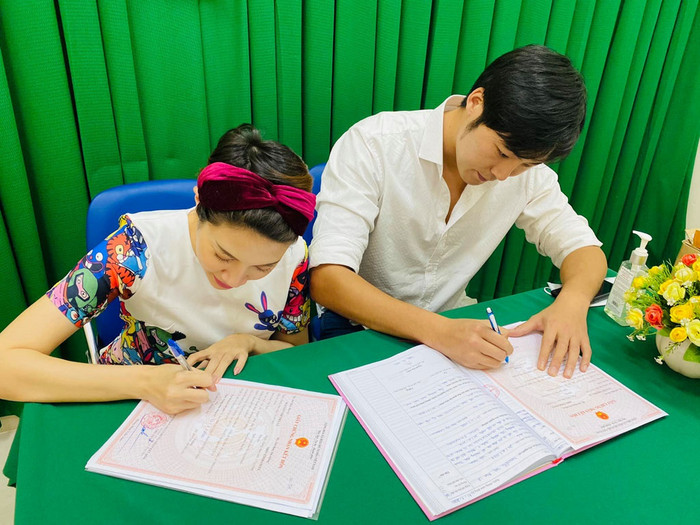Pha Lê thông báo chia tay chồng Hàn Quốc, vợ nghệ sĩ Tự Long hỏi sốc: 'Pha Lê là ai?'