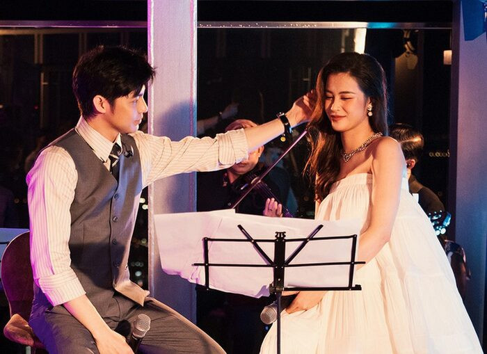 Những cặp 'anh em nương tựa' đúng nghĩa của showbiz Việt