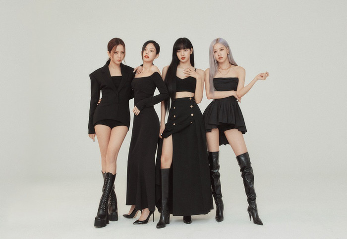 Đàm Vĩnh Hưng bất ngờ khoe với Vũ Hà sắp ra MV hợp tác với BlackPink: Chuyện gì đây?