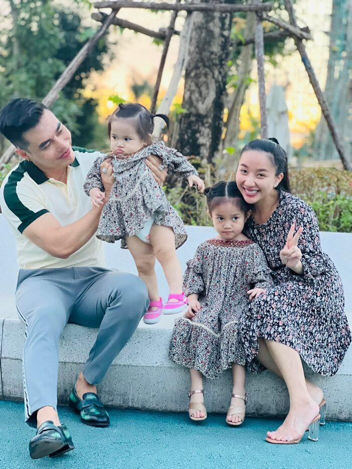 Lê Dương Bảo Lâm đanh thép bảo vệ bà xã khi bị chê xuống sắc: 'Ngày càng nghèo mới kì đó'