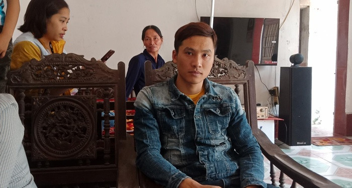 Người lao mình từ cầu xuống sông cứu cô gái giữa dòng nước lớn nói gì?