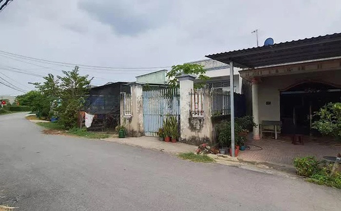 Vụ bé gái 7 tuổi nghi bị bạo hành tử vong: Người mẹ khai gì?