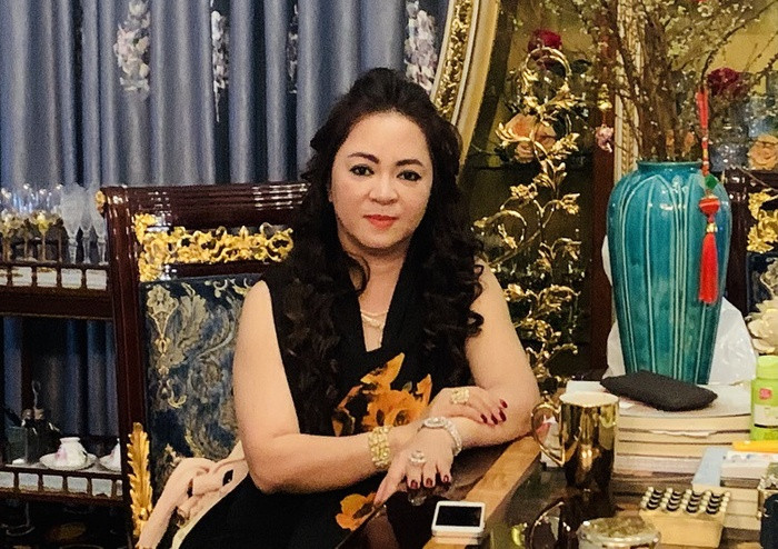 Thông tin bất ngờ về lý lịch của bà Nguyễn Phương Hằng