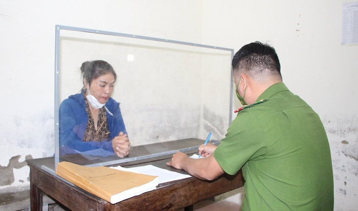 Bắt 'nữ quái' cầm đầu đường dây lô đề 75 tỉ đồng Ảnh 1