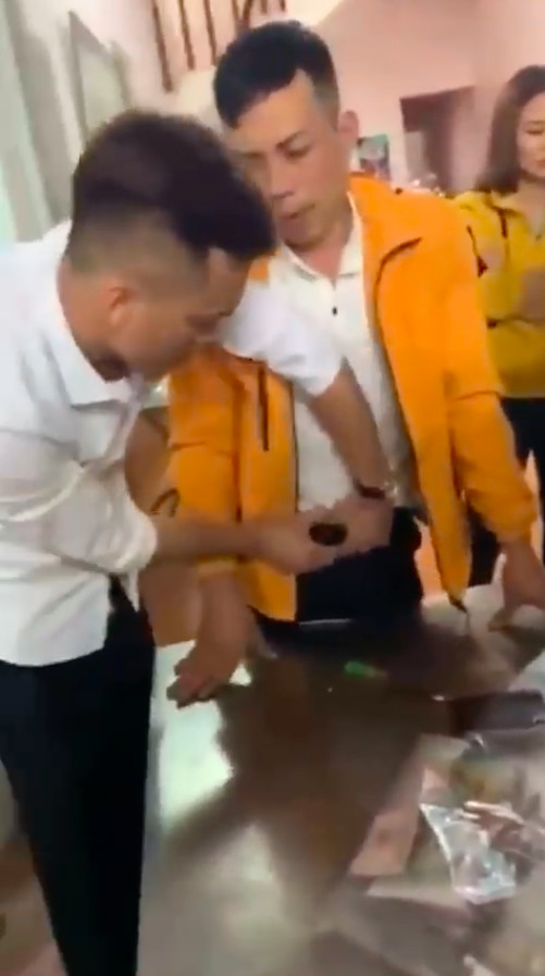 Vụ trộm phong bì mừng cưới giấu vào 'vùng kín': Thanh niên đã bị tạm giữ, trộm tổng hơn 24 triệu đồng