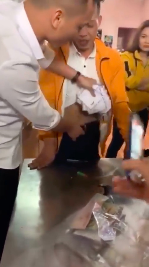 Vụ trộm phong bì mừng cưới giấu vào 'vùng kín': Thanh niên đã bị tạm giữ, trộm tổng hơn 24 triệu đồng