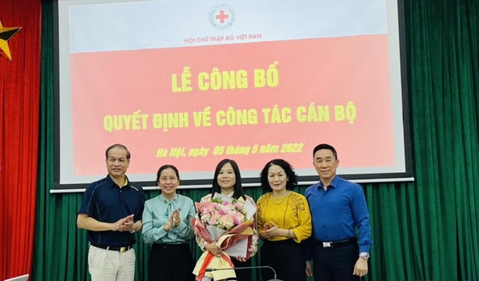 nha-bao-thu-trang-duoc-bo-nhiem-1651721644.jpg