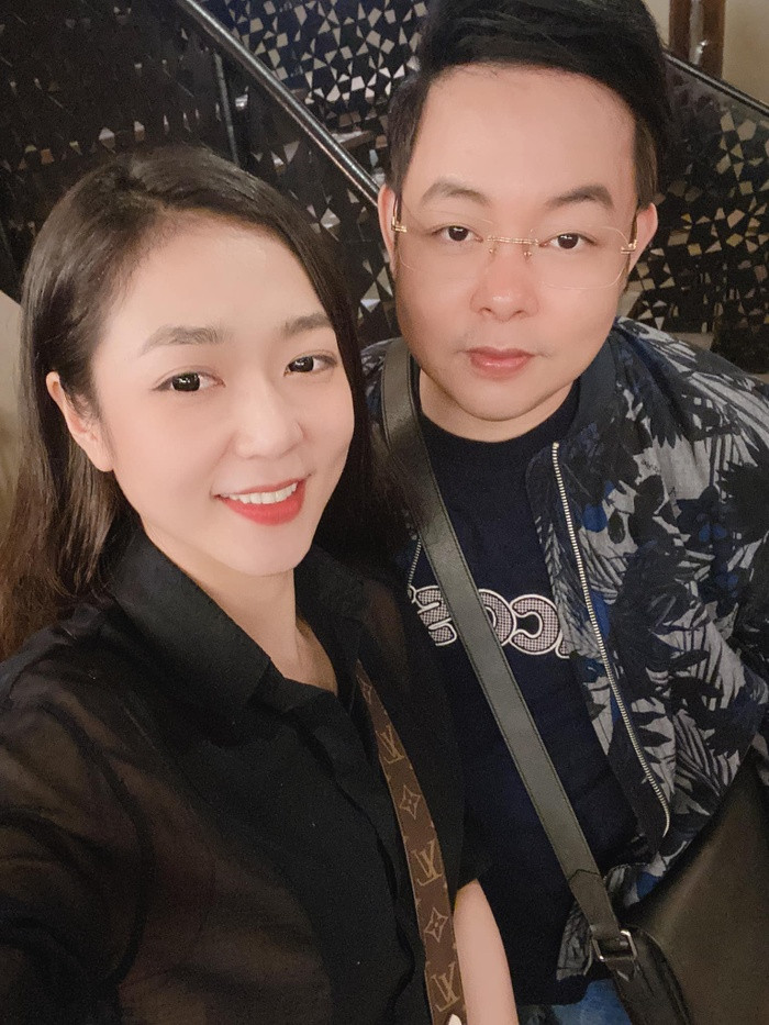 Trước đồn đoán bị bà xã 'vua cá Koi' Thắng Ngô 'bỏ rơi' để lấy chồng đại gia, ca sĩ Quang Lê nói gì? Ảnh 1