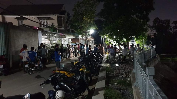 TP.HCM: Thương tâm 2 anh em ruột tử vong dưới con kênh trước nhà