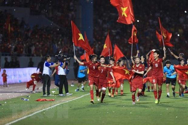 Chủ tịch nước và Thủ tướng biểu dương đội tuyển bóng đá nữ Việt Nam ảnh 1