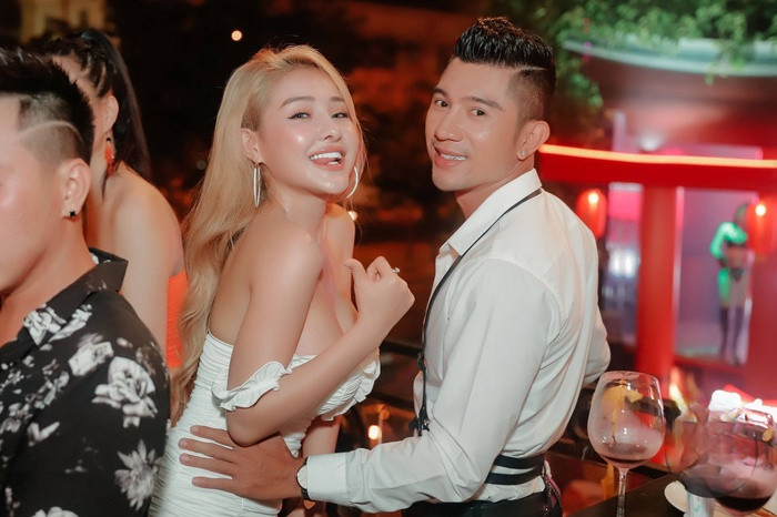 Ngân 98 tiếp tục có phát ngôn gây sốc chuyện cưới xin: 'Tôi không ham cưới, cưới sớm làm chi cho khổ'