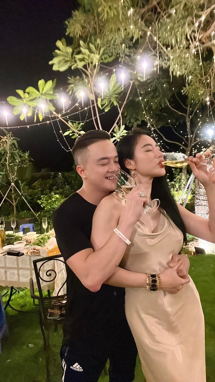 Cao Thái Sơn và Angela Phương Trinh: Tan rồi hợp với tốc độ 'chóng mặt'