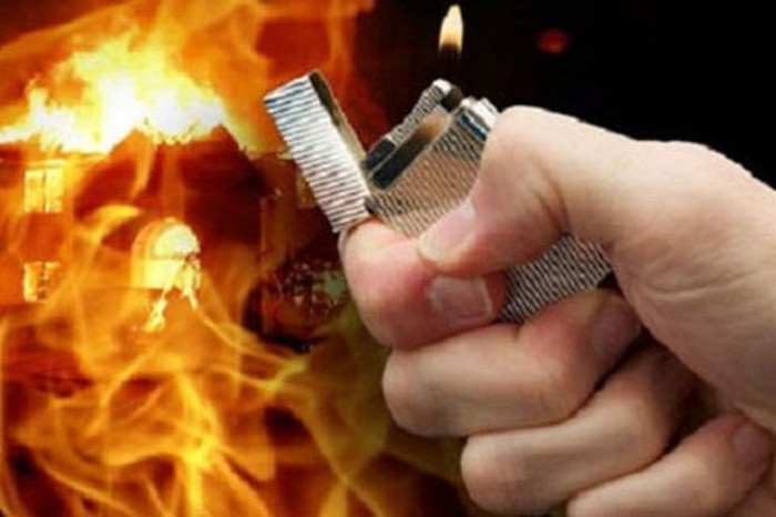Bị bạn gái U50 bỏ, cụ ông 72 tuổi 'nổi điên' trả thù tình địch bằng nhiều cách tàn nhẫn