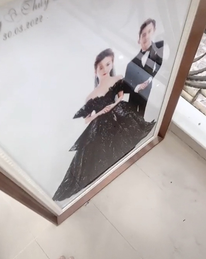 Nghi vấn Hồ Gia Hùng và vợ 'toang' sau 3 tháng kết hôn: Thẳng tay ném ảnh cưới, tuyên bố 'cỡ em bít cửa'?