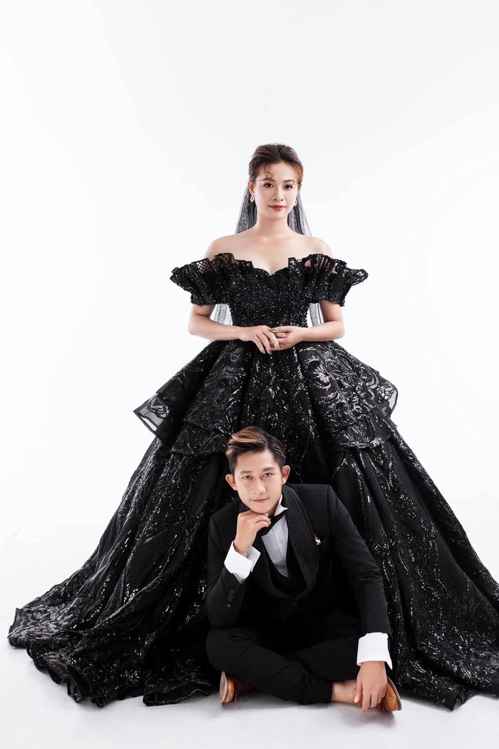 Nghi vấn Hồ Gia Hùng và vợ 'toang' sau 3 tháng kết hôn: Thẳng tay ném ảnh cưới, tuyên bố 'cỡ em bít cửa'?