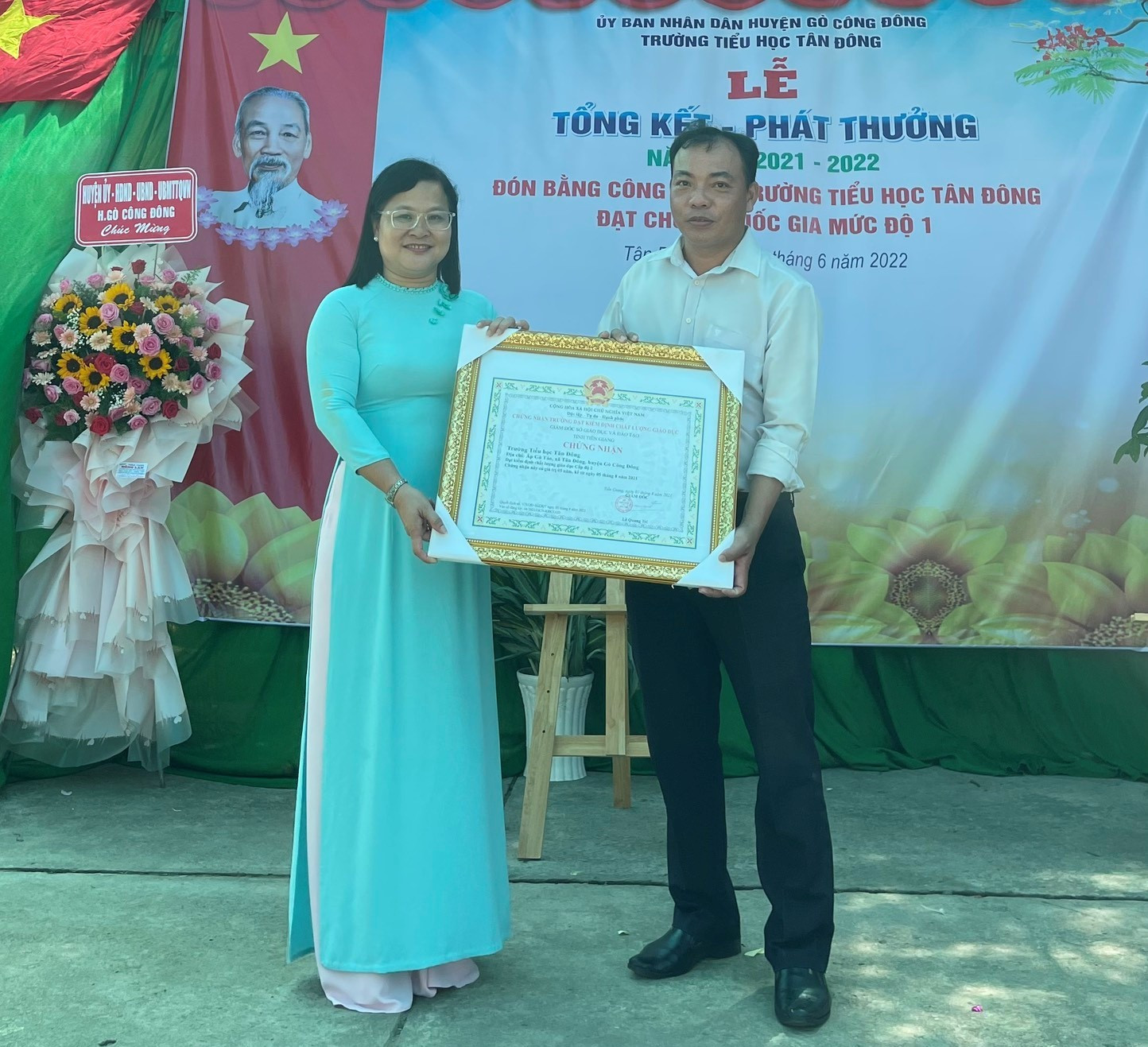 tong-ket-nam-hoc-anh-2-1655953024.jpg