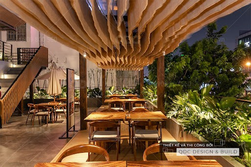 aq-gourmet-dine-1-1657179149.jpg