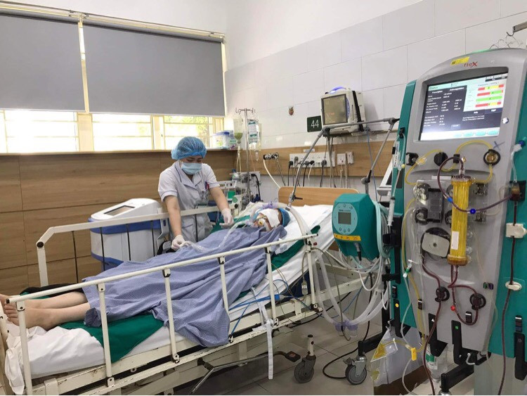 Hà Nội: Cô gái 20 tuổi hôn mê sâu, nguy cơ tử vong cao do hút thuốc lá điện tử có chứa ma tuý - Ảnh 2.