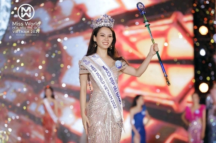 Ngắm nhan sắc 'u mê' thời đi học của tân Hoa hậu Huỳnh Nguyễn Mai Phương Ảnh 1