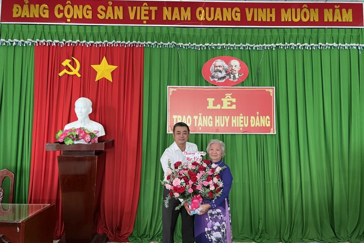 tien-giang-trao-tang-1-1662258157.jpg