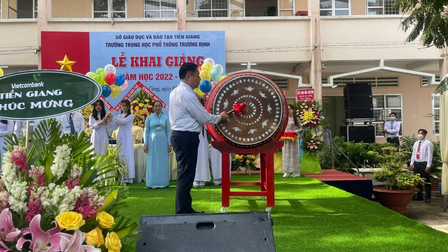 khai-giang-3-1662423178.jpg