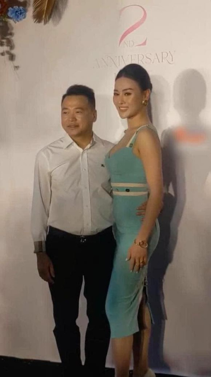 Vợ Shark Bình có động thái đáng chú ý sau khi chồng công khai xuất hiện tình tứ với Phương Oanh Ảnh 2